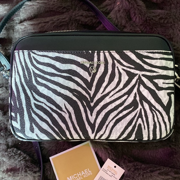 NWT Michael Kors crossbody bag - Picture 2 of 3